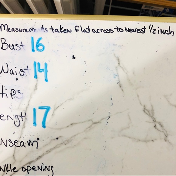 🔥5/25 sale🔥 KISS one halter tank top - Picture 8 of 8